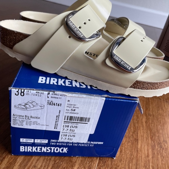 Women's 'Arizona Big Buckle' Birkenstock, White/Cream/Cork, Size 7 (NWT) - Picture 7 of 11